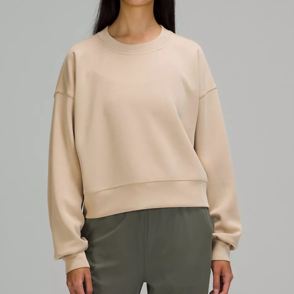 LULULEMON PERFECTLY OVERSIZED CROPPED CREW-TRENCH - Picture 5 of 13
